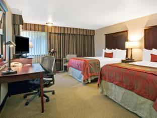 Ramada By Wyndham Tukwila Southcenter Hotel Phòng bức ảnh