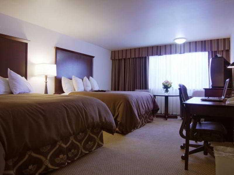 Ramada By Wyndham Tukwila Southcenter Hotel Phòng bức ảnh
