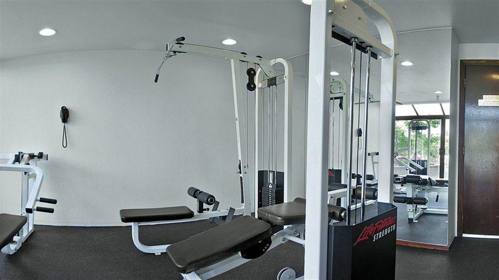 Ramada By Wyndham Tukwila Southcenter Hotel Ngoại thất bức ảnh